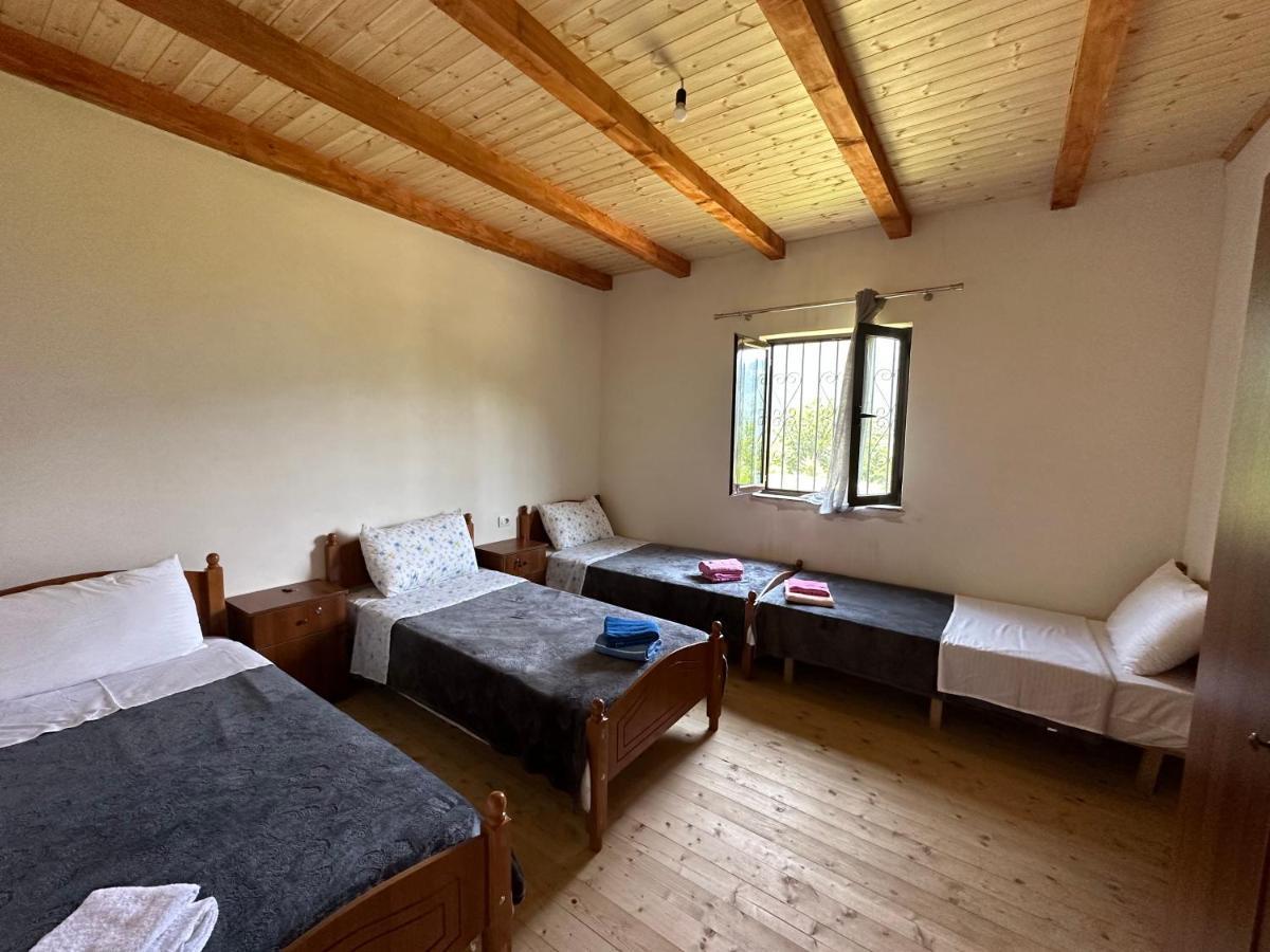 Guesthouse Freskia เธทธ์ ภายนอก รูปภาพ