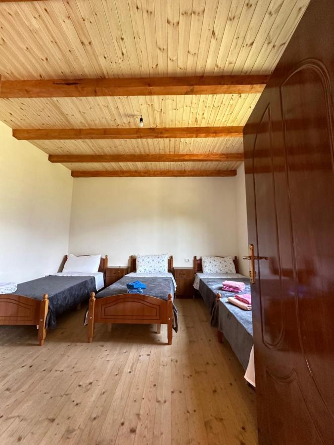 Guesthouse Freskia เธทธ์ ภายนอก รูปภาพ